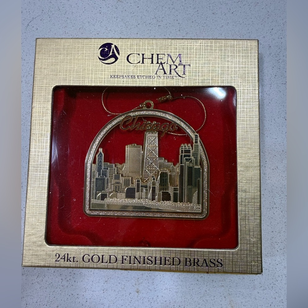 Chemart 24k gold finished brass Chicago skyline Christmas ornament